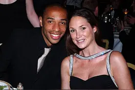 法国足球巨星亨利：曾在世界杯表演上帝之手，娶模特却出轨造型师图片