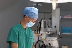 老婆被男医生“内检”，我失去了男人的尊严，她却说我“矫情”图片