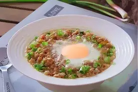 健康美食：发菜蒸蛋，青海特色，嫩脆滑口，简单做法图片