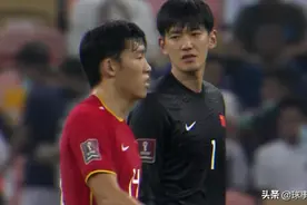 真拿自己当坎特？池忠国低级失误害惨国足 他配不上首发图片