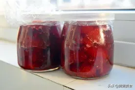 草莓下市的季节做果酱，封印草莓的气味、口感，留住最好的味道图片