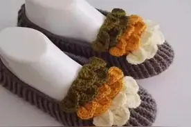 漂亮的的龙鳞花地板鞋，保暖舒服，喜欢就给自己钩一双！图片