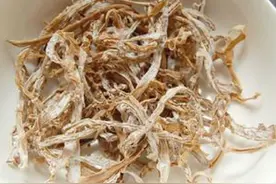 干笋只用水泡发就错了？老厨师：加上这一步，干笋香软脆嫩又入味图片