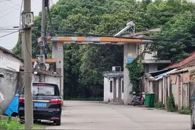 苏州有个上海的飞地，居民都是上海户口，如今杂草丛生无人问津图片