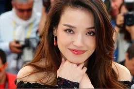 别再削骨追求“锥子脸”了！6位方脸女星告诉你，国字脸才真扛老图片