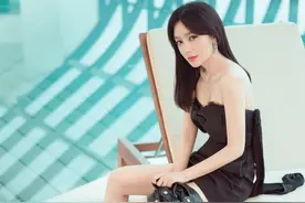 美女秦岚，性感大长腿图片
