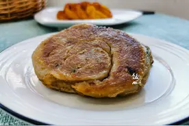 不用和面，教你做香酥牛肉饼，一次就成功，每咬一口都“咔呲脆”图片