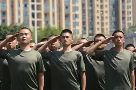 重庆市涪陵区：420余名准新兵役前“淬火”，提前开启“军营模式”图片