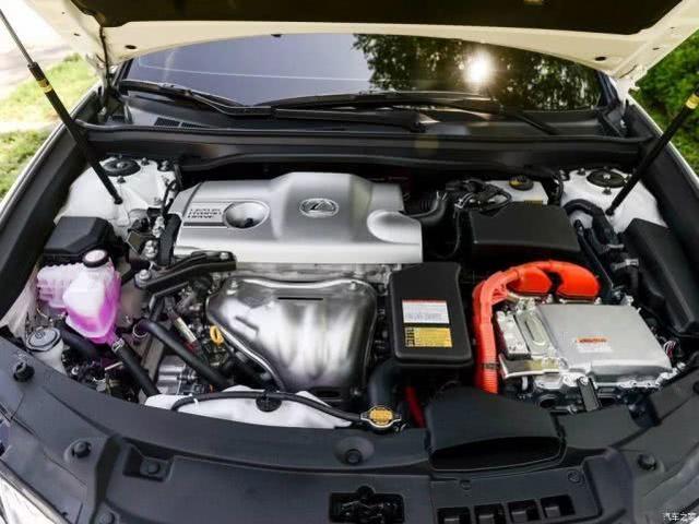 中大型车百公里油耗5L多，15款雷克萨斯ES300h，考虑不？