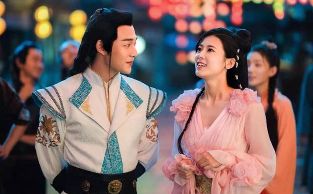 出道就演女主，搭档王一博惹人艳羡，22岁的她有什么来头？