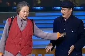 赵本山、黄宏恩怨始末：对她来讲是生命中最重要的两个男人图片