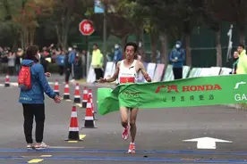非常时期的杭州马拉松，2020再难也要一起跑图片