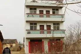 农村建房说“盖房不留偏，丁财两艰难”啥意思？“偏”指什么？图片