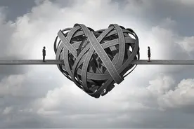 美女好友只要求陪玩游戏组CP，这是爱情到来了吗？｜今晚九点半图片