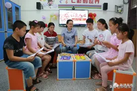 暖心！山村小学里的“六一”节图片