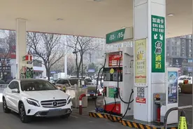 全程零接触，自动扣款！洛阳城市区40座中石化加油站实现“无感加油”图片