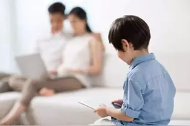 重庆沙坪坝：熊孩子转走老妈5万块还赚了几十？家长们注意了！图片