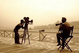 关于北京如何当群众演员，需具备什么条件以及通过什么渠道接戏图片