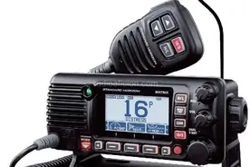 「新品情报站」固定VHF海事电台带有集成AIS/GPS接收器图片