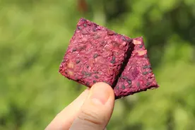 打破传统黄油饼干做法，加入粗粮，低热量又脆口，一口一个真过瘾图片