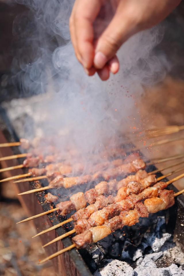 秋日农场嗨玩！露营野餐，种菜摘果，过向往的田园生活