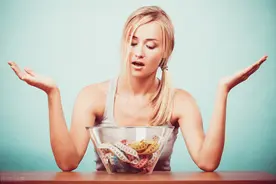 减肥期间，总想暴饮暴食怎么办？5个方法帮你控制食欲图片