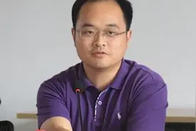 43岁正厅级干部辞职后，当老师了视频封面