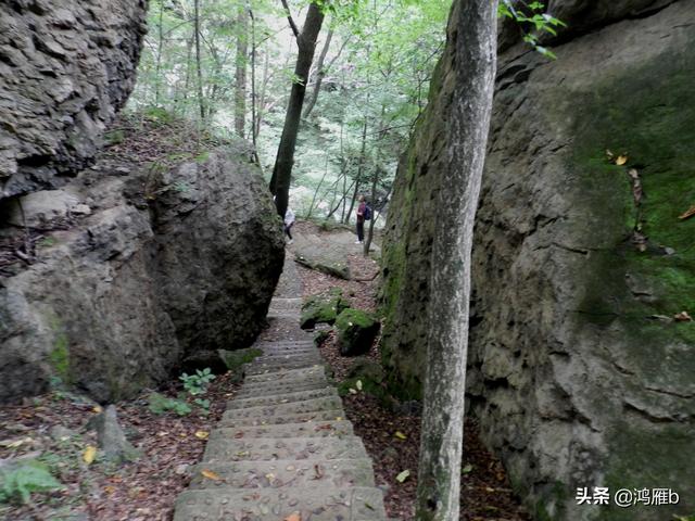 重走抗联路——本溪关门山森林公园鸣翠谷景区抗联秘营
