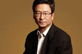 白岩松：功利心太重的人生，注定会是一场灾难图片