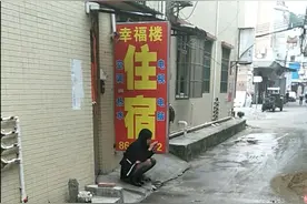 城中村的小巷子忘以往繁华不在现图片