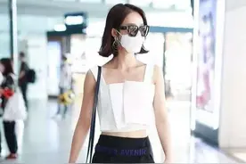 蓝盈莹跑到机场“丢人现眼”！短裙下面拼接半截纱裙，看着就难受图片
