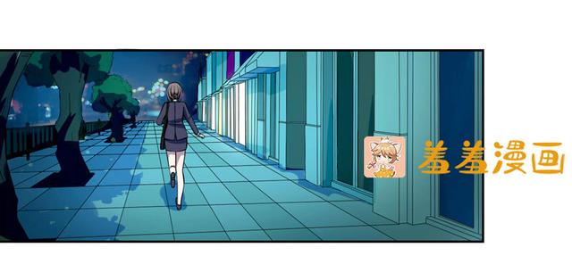 夜路走多了，竟捡到宝，带着巨钻的小黑猫一只