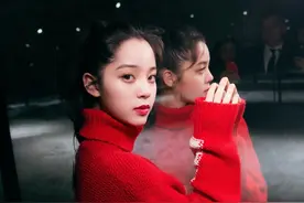 欧阳娜娜的百变针织衫穿搭，保暖又不失时尚感图片
