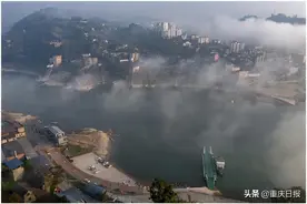 山与城｜重庆江上有“活桥”图片