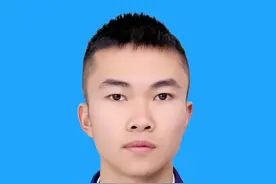 湖北荆州：王英杰获“全国优秀共青团员”称号图片