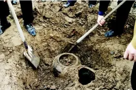 21年前，东北老宅挖出银元，被充公后后代申请归还，结果怎样？图片