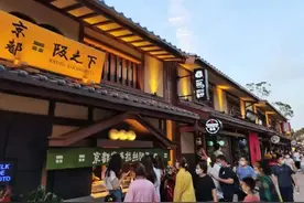 大连官方回应来了！日本风情街“改名”，门外排起超100米长队图片