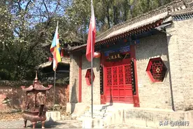起舞“芦苇荡”间，在西安“天池寺”游玩，自驾要注意路况图片