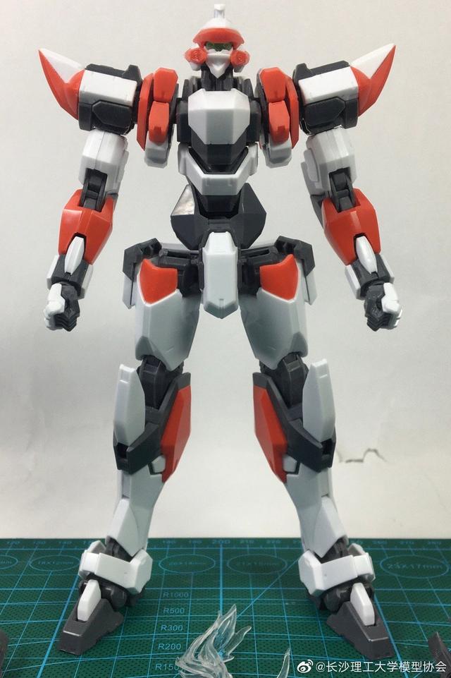 宅客模玩原创测评：青岛社 1/48 烈焰魔剑 测评（素组+展示部分）