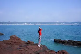 这个国内最美海岛，冬天过着夏天的生活，消费比三亚低很多图片