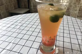 奶茶喝多容易腻？来试一试家庭自制的水果茶吧图片