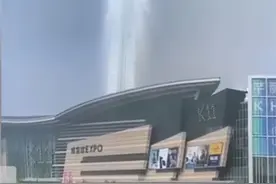 日本天空现“光柱”，犹如外星舰队，这到底是咋形成的？图片