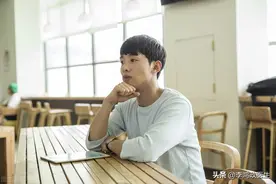 男子怪病脖子穿孔吃啥漏啥，神医还来骗钱，最终找我：被误诊25年图片