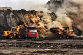 为什么我国要大量进口国外铁矿石，而不是利用废旧钢铁？图片