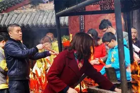 去寺庙烧香拜佛，有四大禁忌要注意，不清楚可以了解下图片