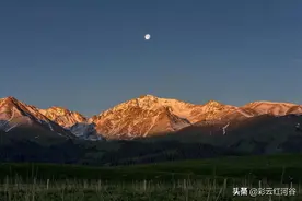 夜话丨明月出天山，苍茫云海间图片
