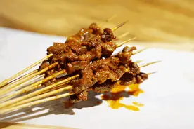 撸串的江湖里，为什么羊肉串是主流？图片
