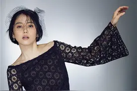 33岁长泽雅美写真曝光，开叉短裙秀修长美腿，4月龙樱2来袭图片