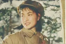 看刘晓庆年轻时候的照片，才懂她为何四婚三离，75岁丈夫追她30年图片