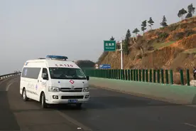 七步完成救护车出租转运患者流程图片